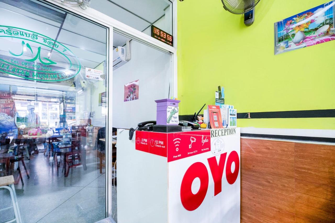 Oyo 514 Ali Hostel Bangkok Bagian luar foto